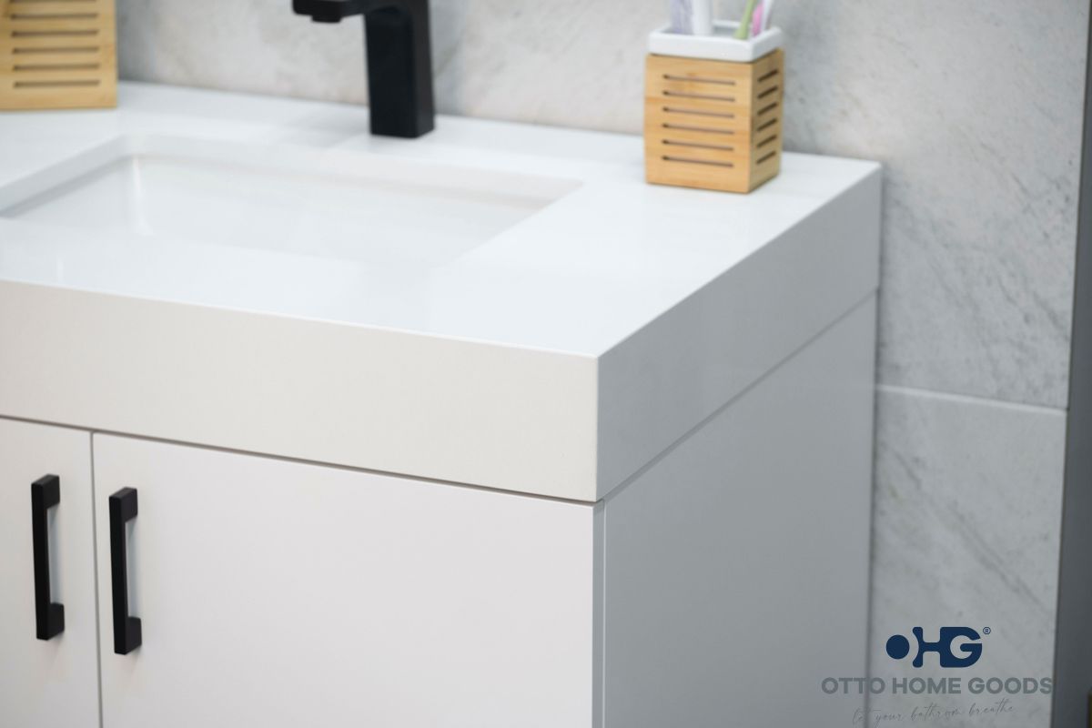 Solana White 30